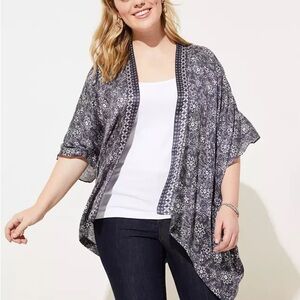 Loft Navy and White Patterned Kimono